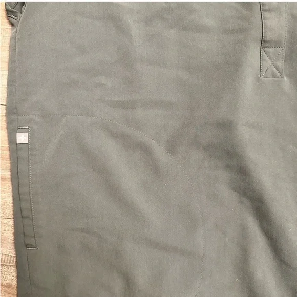 Figs women's Dark Green scrub Top - Picture 2 of 3